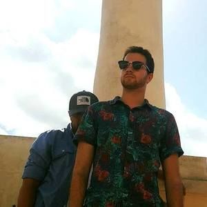 Meet your Posher, Eli